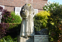 Statue de Marie Harel Karin Baddely
