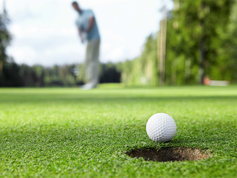 bagnoles-orne-golf-club-green Fotolia
