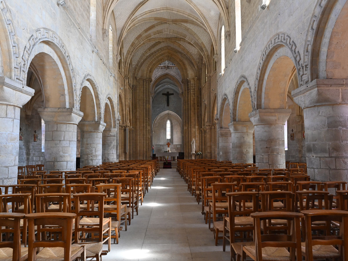 1-1©Jean-Paul-Calvet-Église