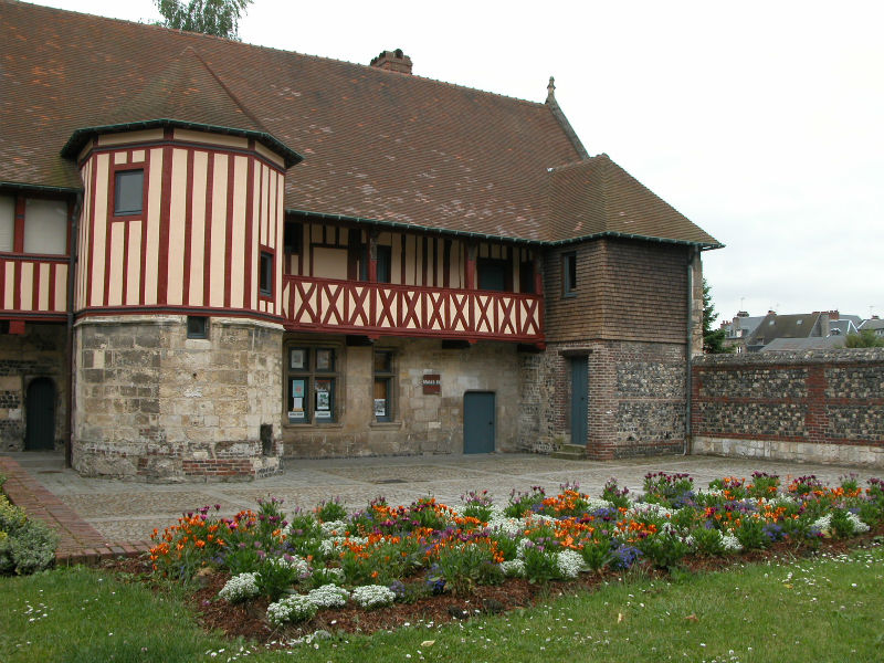 1-Musee-du-Prieure---Harfleur---3 800x600