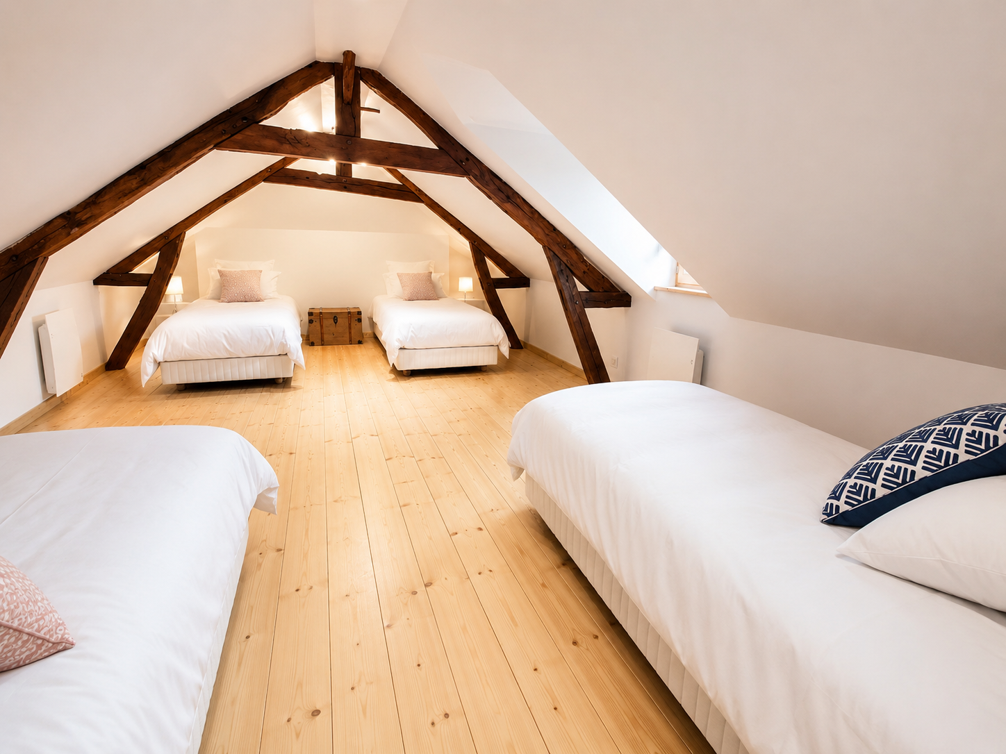 18-Chambre-Mansardee-Quatre-Lits