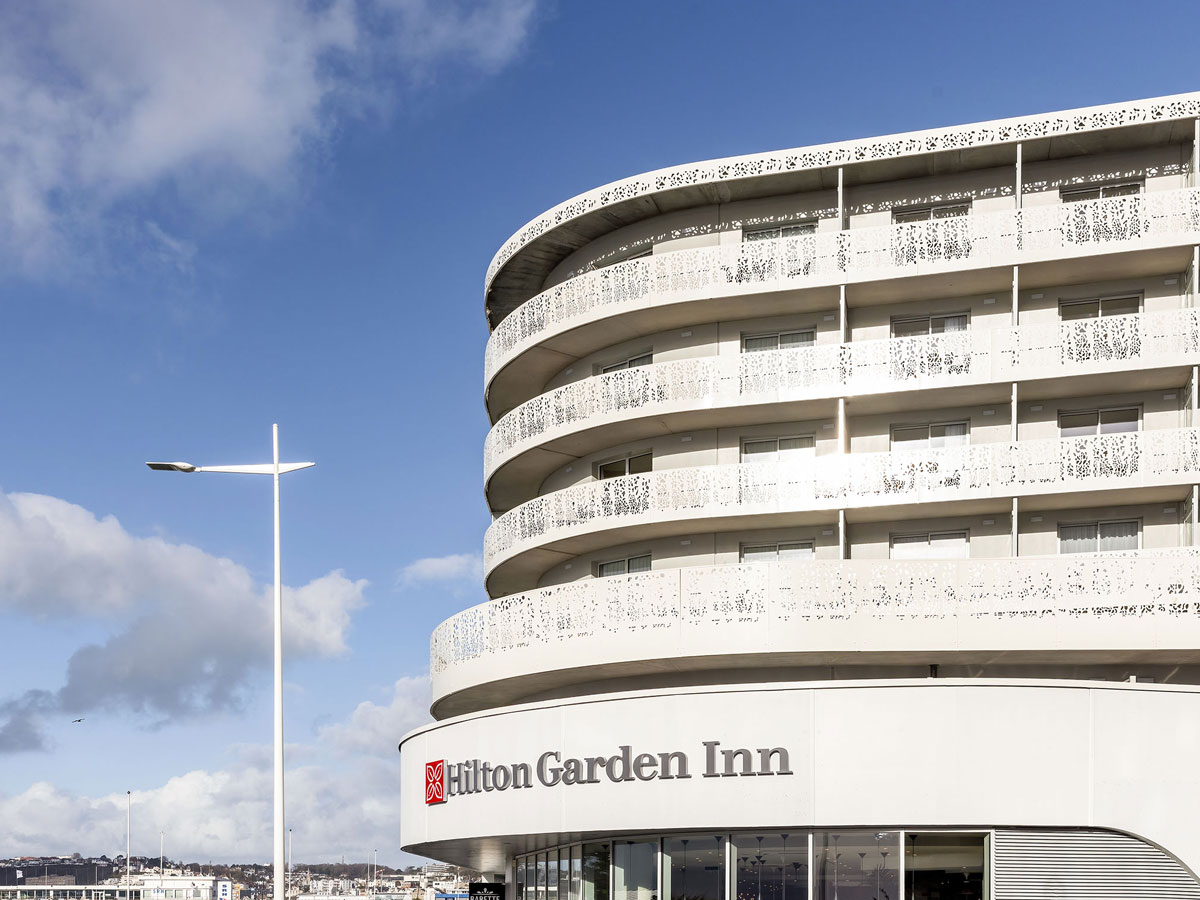 3-Extérieur-©Hilton-Garden-