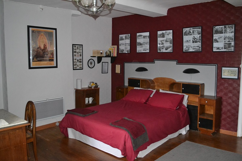 Le Pont de la Pierre Vintage B&B