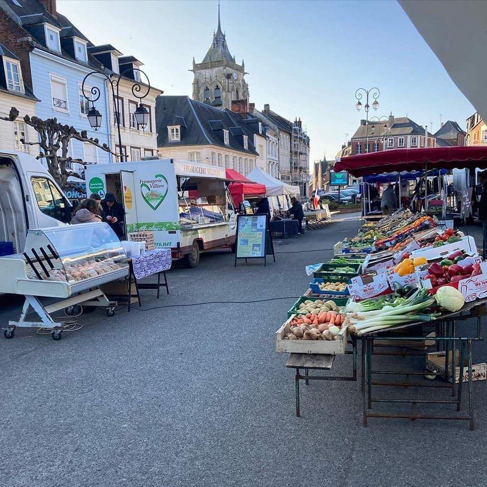 Marché d'Aumale-2023 - ©Ville d'Aumale Marché d'Aumale-2023
