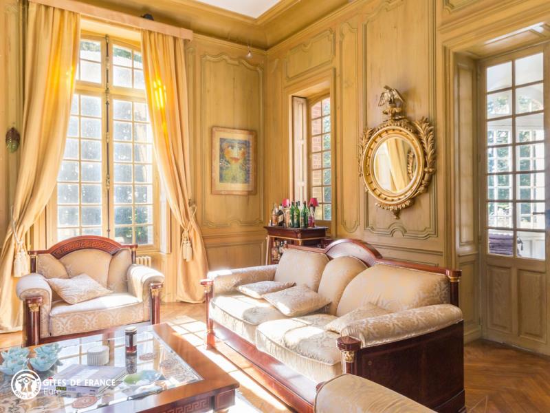 CHATEAU DE LUZIGNEUL