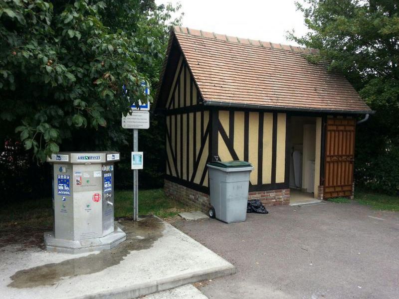 © OT PAYS DE CAMEMBERT Aire-camping-car-vimoutiers