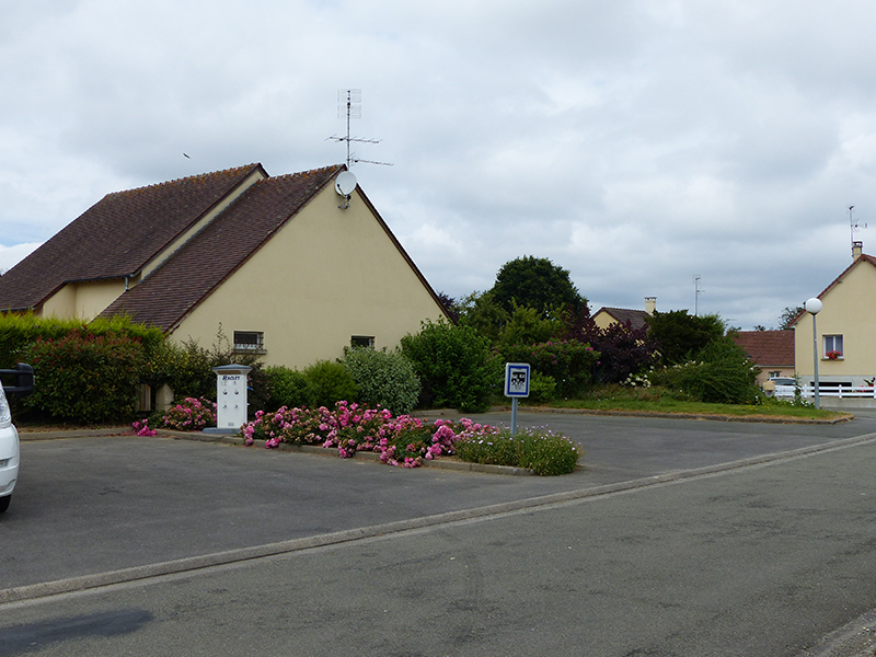 © Aire de service de Saint Mars d'Egrenne Aire-de-service-de-Saint-Mars-d-Egrenne-2 800x600