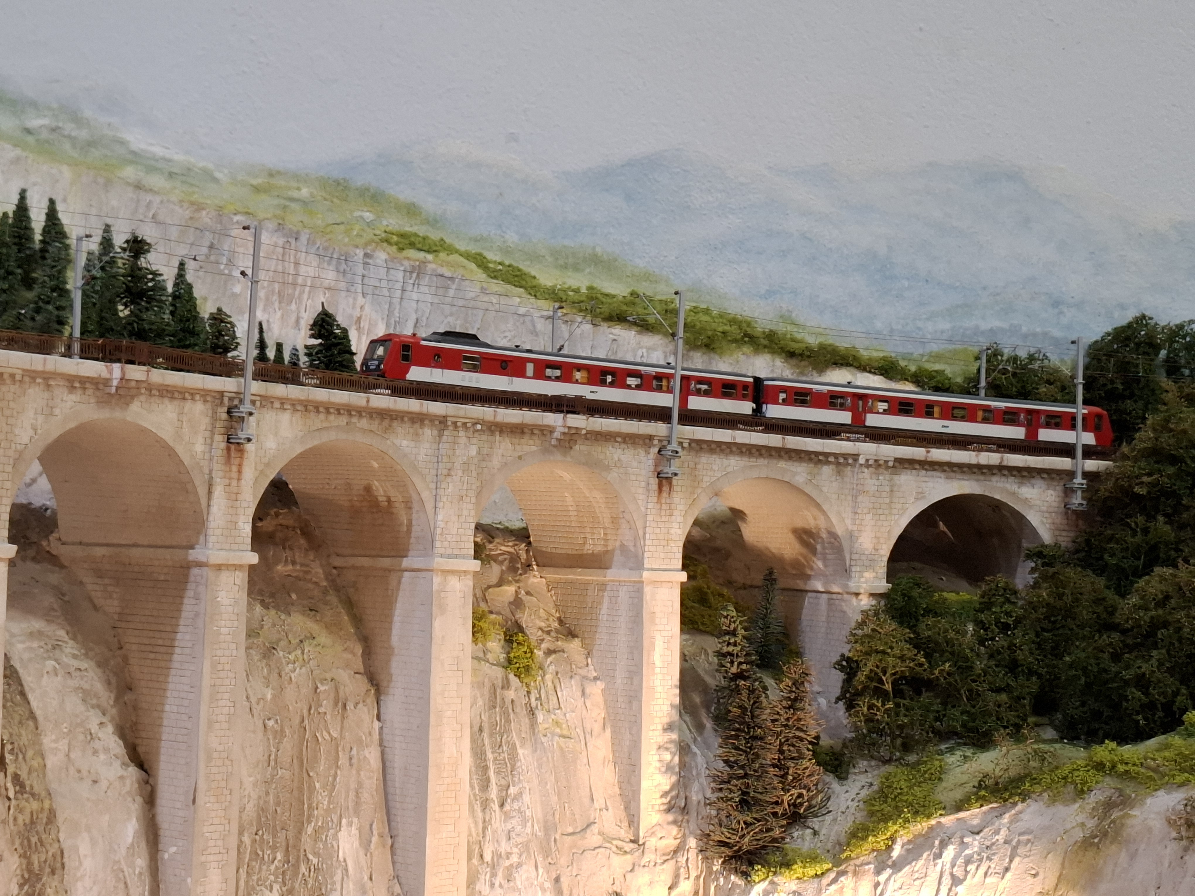 Autorail sur le viaduc des Glaudes