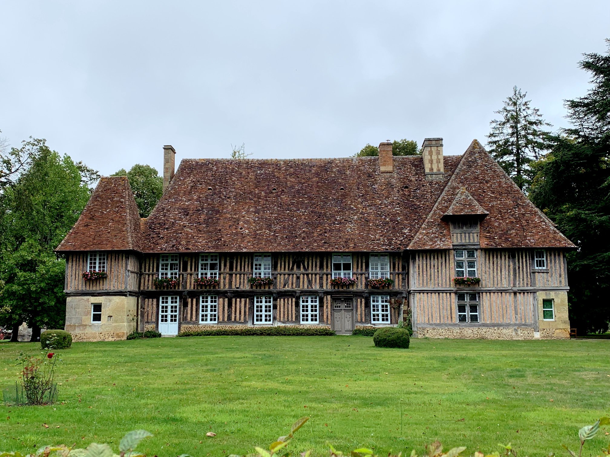 BELLOU : Autour du Manoir de Bellou - 15KM