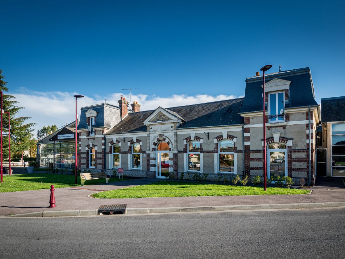 Bibliothèque municipale Nicole Thielens