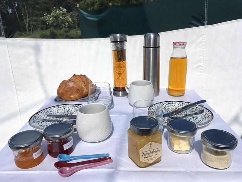 © MME FAVRE Bulle-Bubble-Marchainville