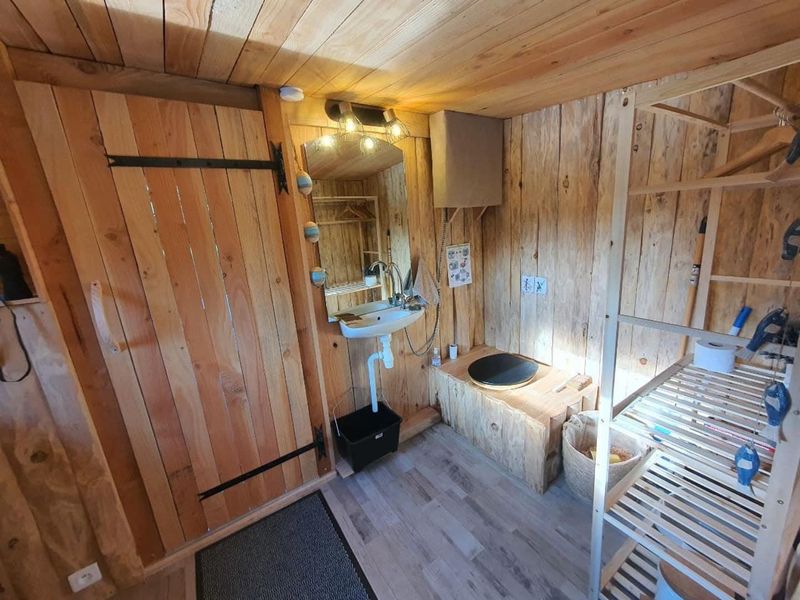 © MME COMPAIN Cabane-de-l Etang-Landisacq