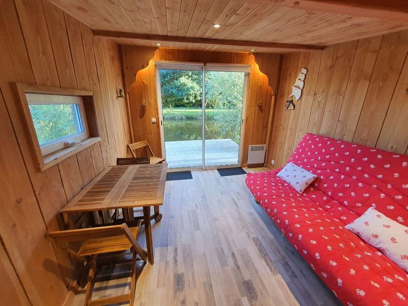 © MME COMPAIN Cabane-de-l Etang-Landisacq