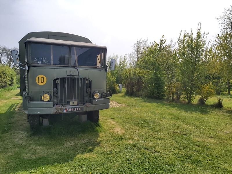 Les camions militaires SIMCA CARGO