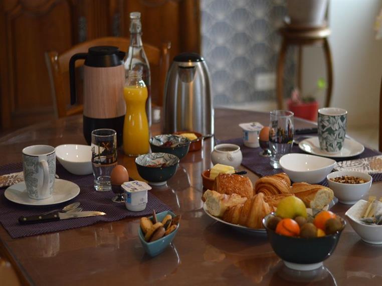 ©MME BOOMFIELD FRANCOISE Chambre-d-hotes-La-Visance-Landisacq