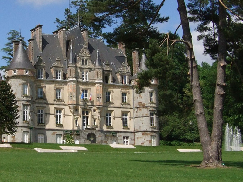 Visite Guidée : Château Hôtel De Ville (les Extérieurs) BAGNOLES DE L ...