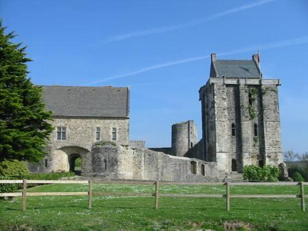 Saint-Sauveur-le-Vicomte < > La Haye-du-Puits