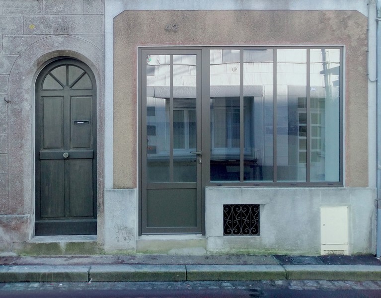 Le Poirier Qui Penche