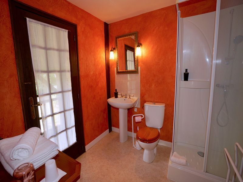 © MME BOBIER Domaine-du-Moulin-Foulon-Essay