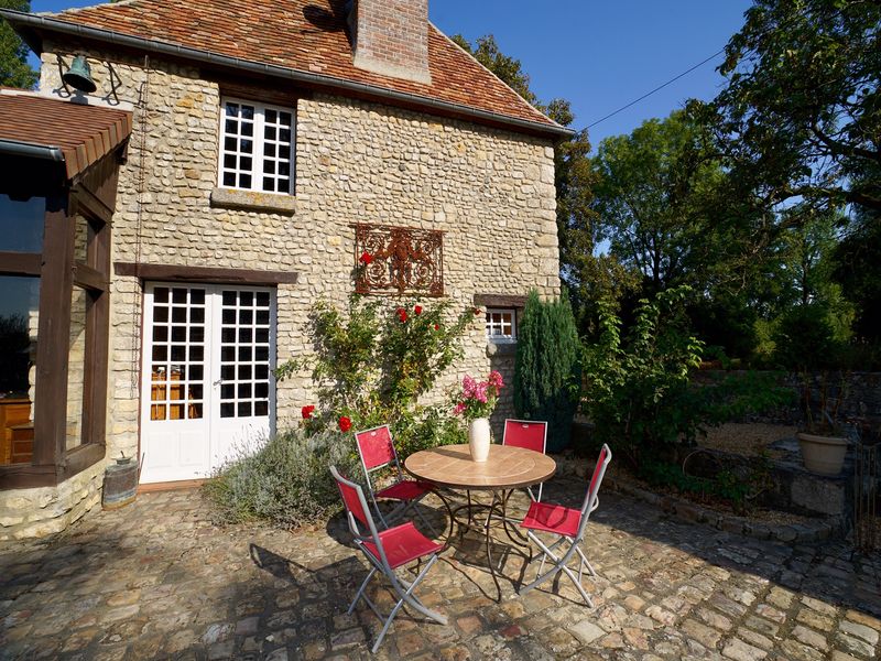 © MME BOBIER Domaine-du-Moulin-Foulon-Essay