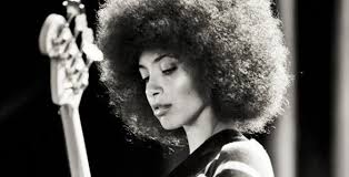 Esperanza Spalding non renseigné Esperanza Spalding