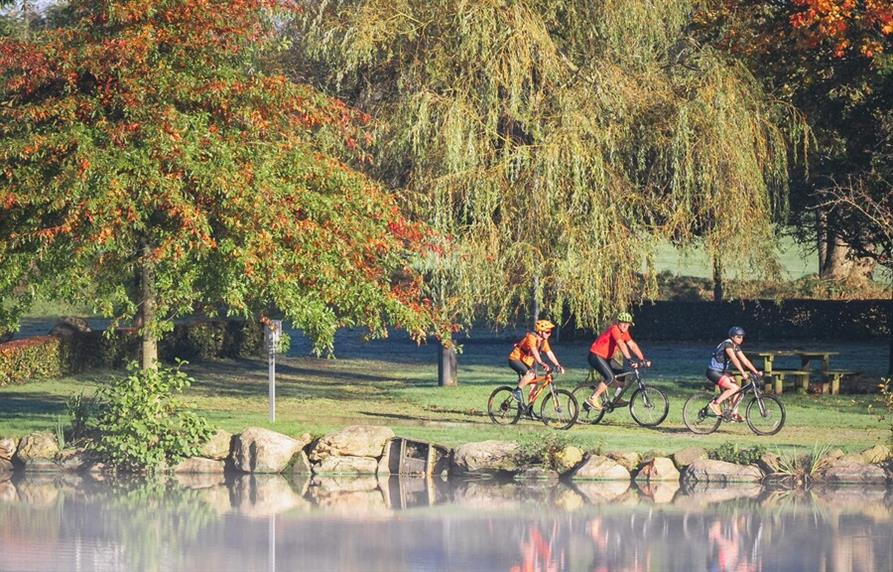 VTT à Athis de l'Orne en Suisse Normande
