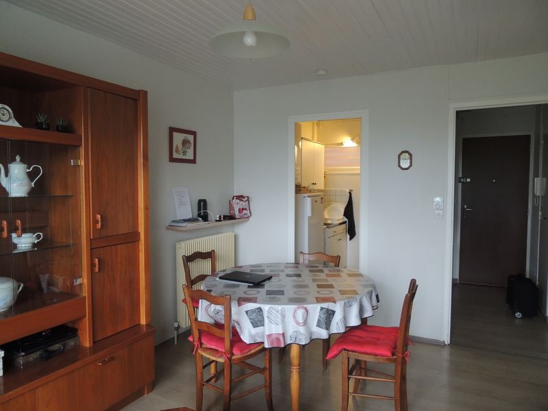 © TOURISME 61 Gemeaux B6-Bagnoles