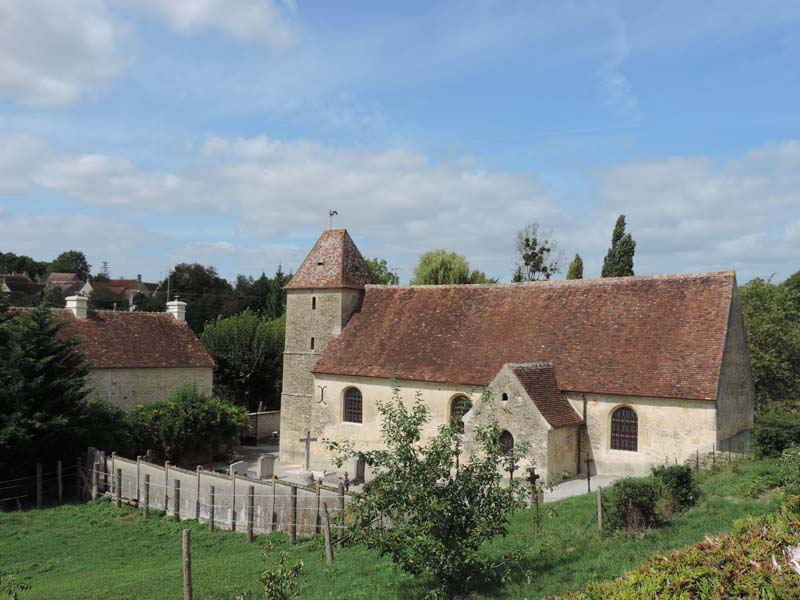 ©Orne Tourisme Eglise de Fougy - Le Bourg St Léonard