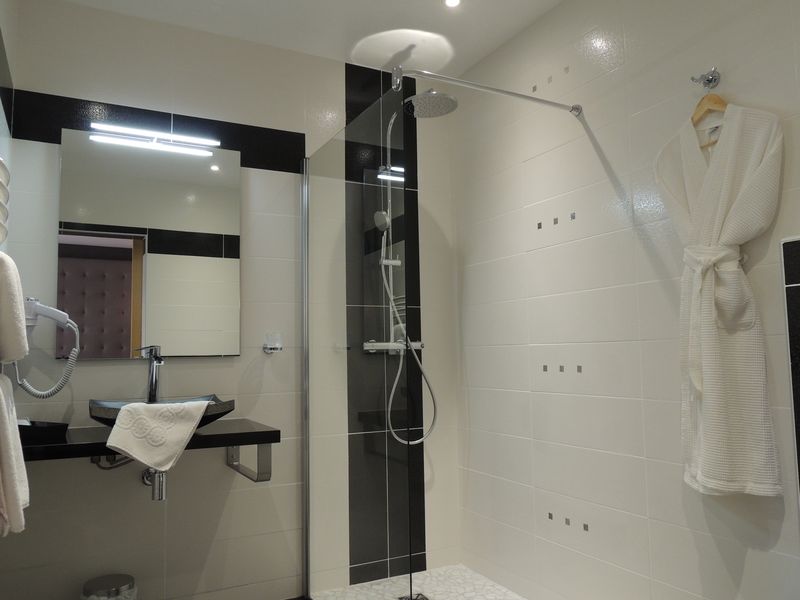 © orne tourisme Hotel-la-Renaissance-Argentan