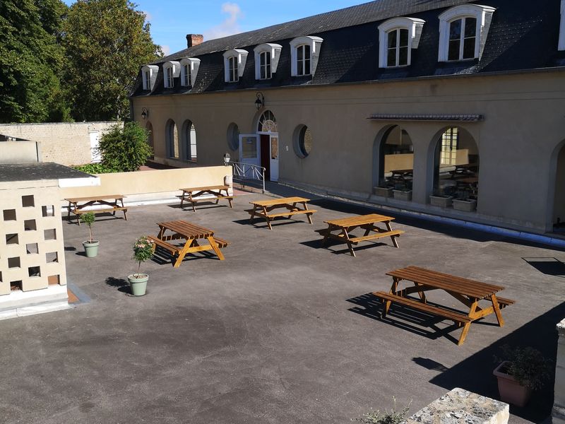 ©MME MAIGNE L-Orangerie-Le-Bourg-St-Leonard