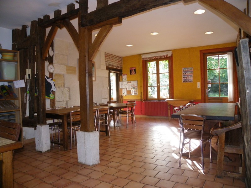 La-Chaumiere-aux-poneys---salle-a-manger