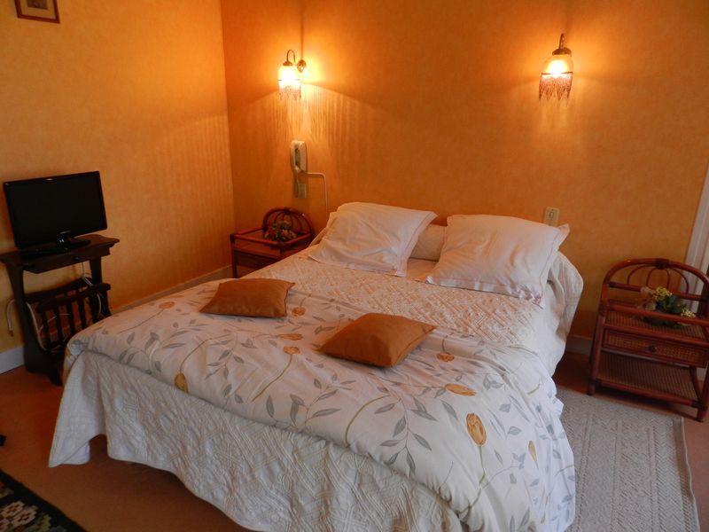 © orne tourisme La-Faiencerie-St-Denis-sur-Sarthon