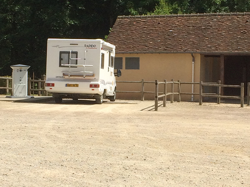 Aire de service de La Madeleine Bouvet - Aire de camping-car - LA