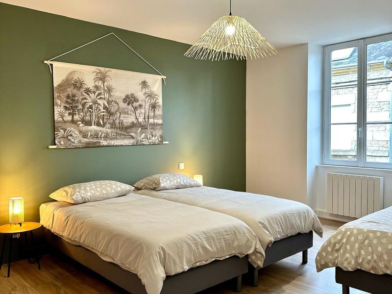 ©MME CHAMPAIN Le-Candie-Noble-Alencon