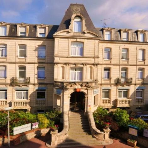 © OT BAGNOLES Le Nouvel Hotel - Bagnoles de l'Orne