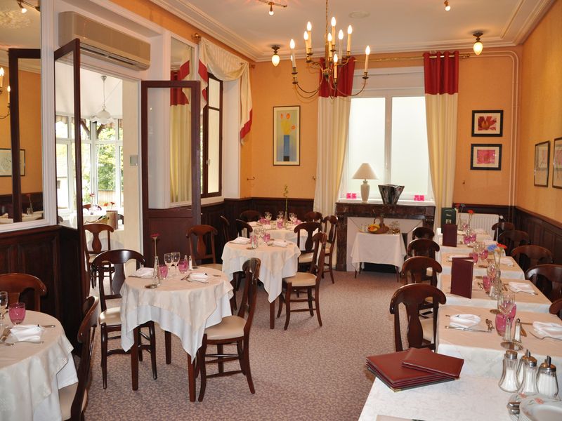 © OT BAGNOLES Le Nouvel Hotel - Bagnoles de l'Orne