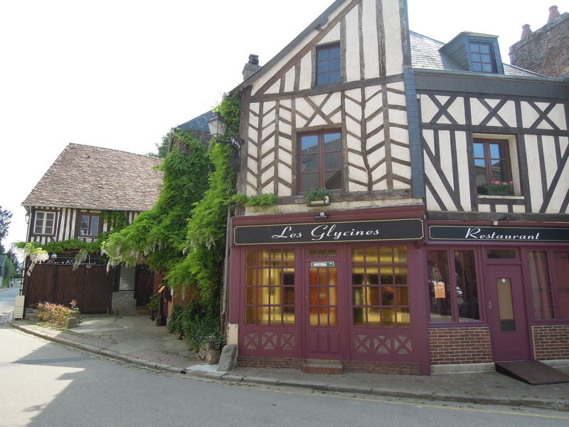 © MR LEGRAND Les-Glycines-Le-Sap
