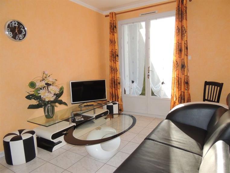 Les-Greniers-de-la-Gatiniere-5-Bagnoles