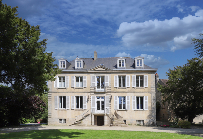 Les Deux Marguerite