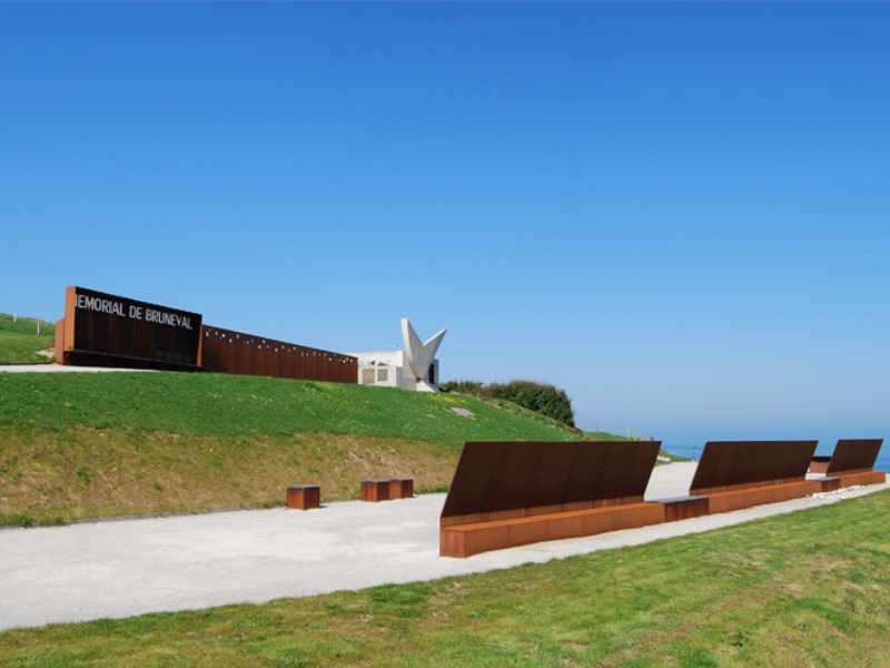 Mémorial de Bruneval à Saint-Jouin-Bruneval