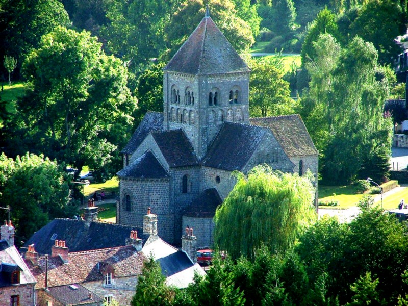 Notre Dame © OT Domfront Notre Dame