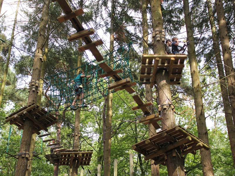©Roche d'Oêtre Orne Aventure Roche d'Oëtre Orne Aventure - St Philbert sur Orne