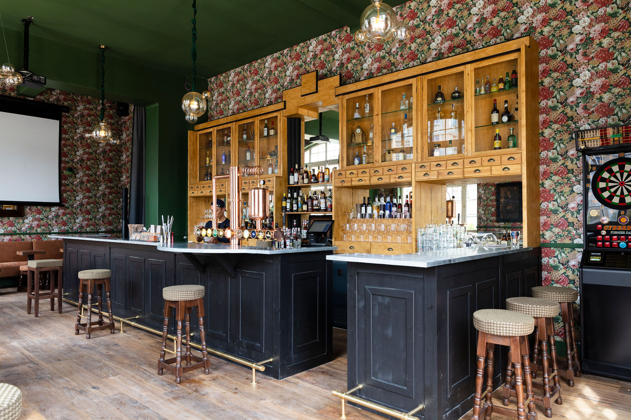 PUB JANINE
