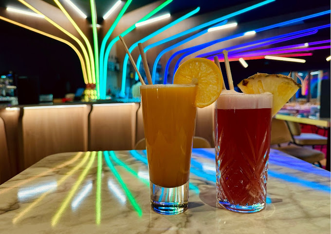 Bar & Cocktails