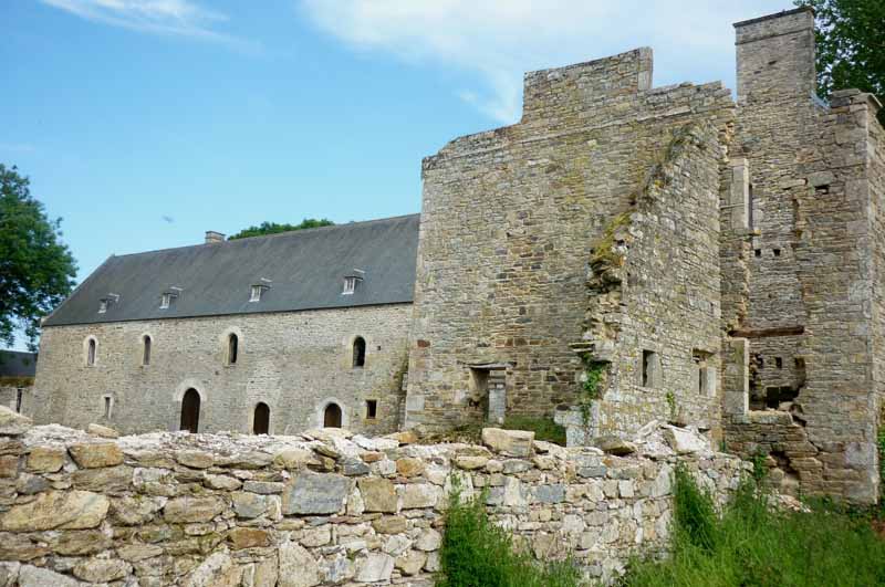 Rémilly sur Lozon_Château de Montfort_3©O.Lehodey