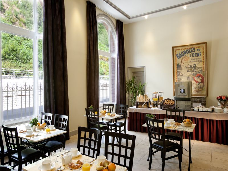 © les thermes Residence-des-thermes-Bagnoles