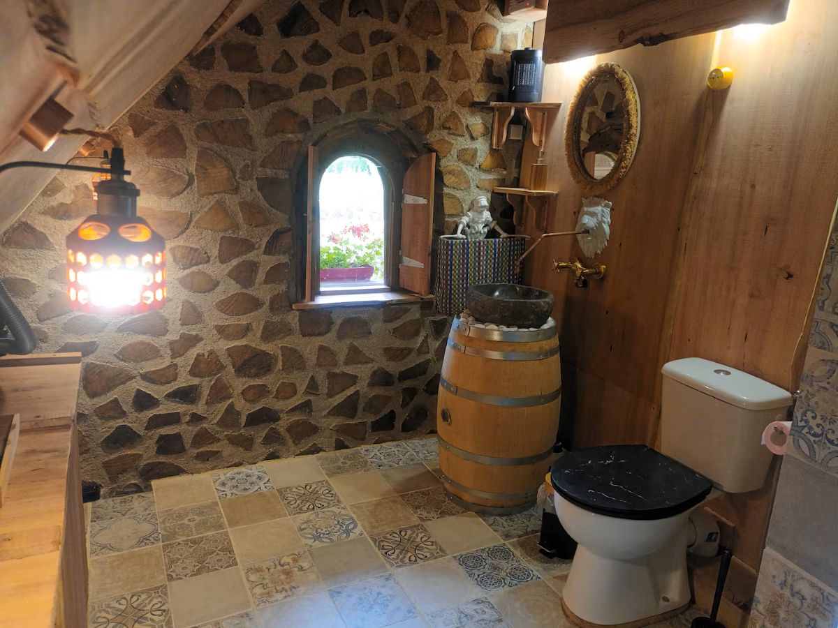 Hobbit Creux de Crique