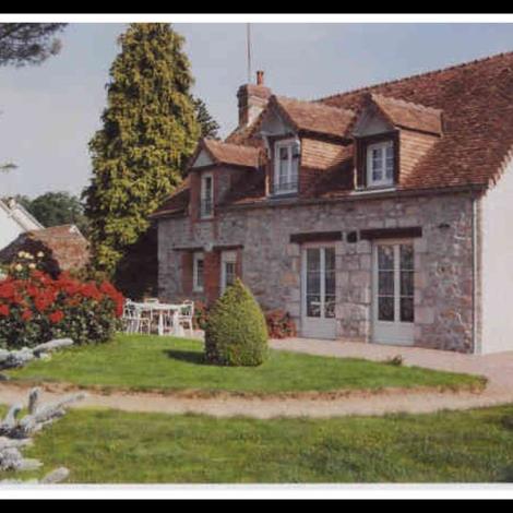 © Mme BERNIER Villa-Les-Giroflés-bagnoles-de-l-orne