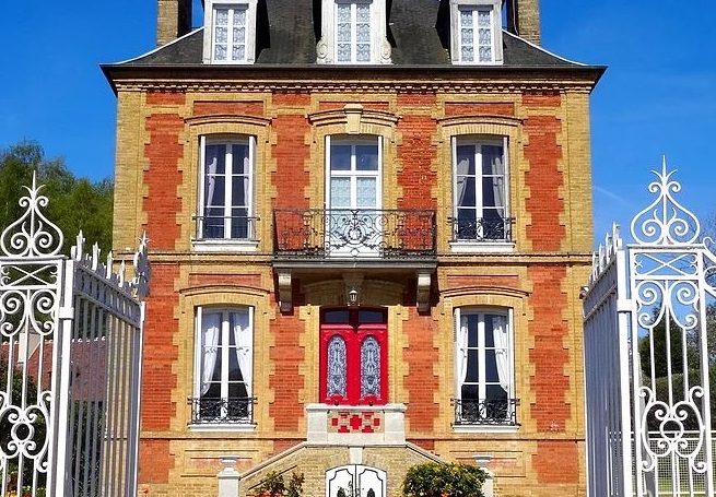Vue extérieure1 Ajoussienne