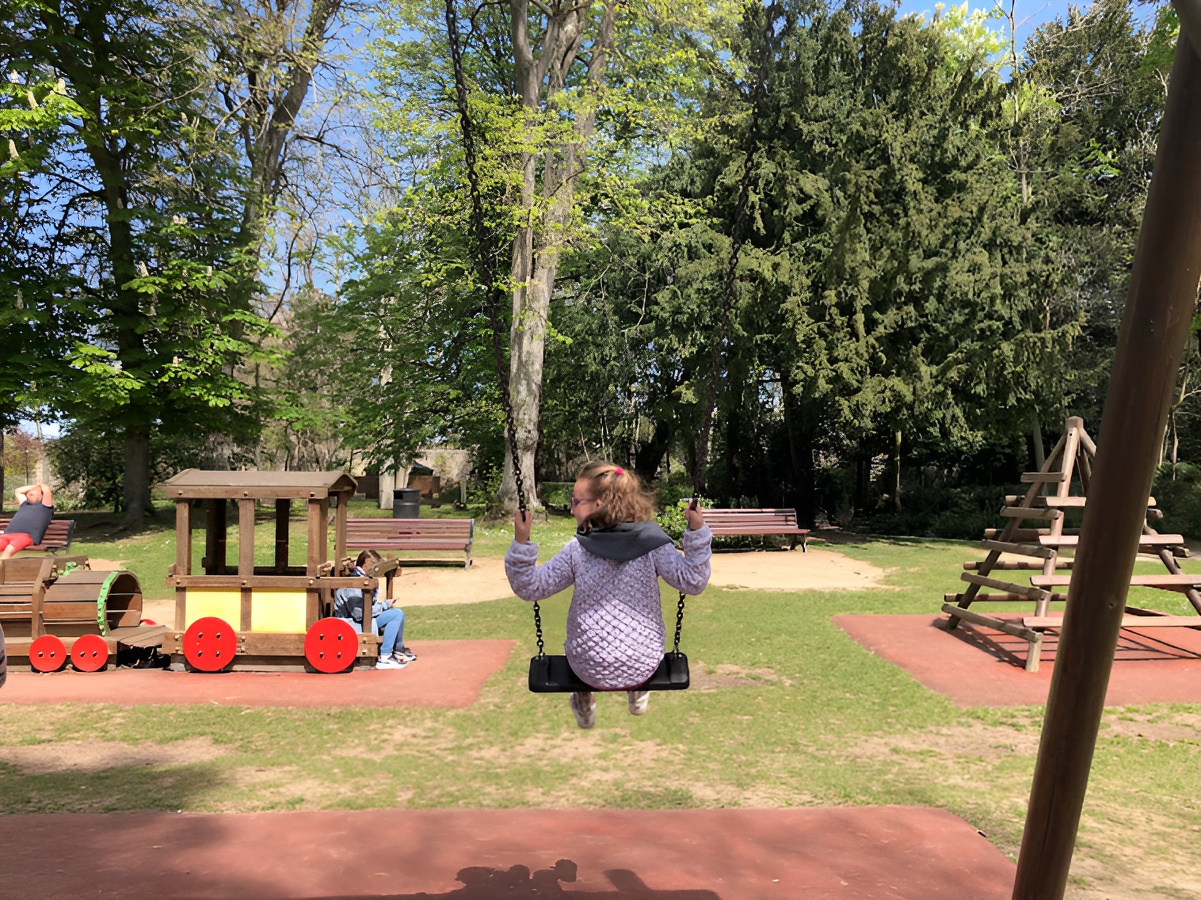Aire de jeux - Parc de la Baleine